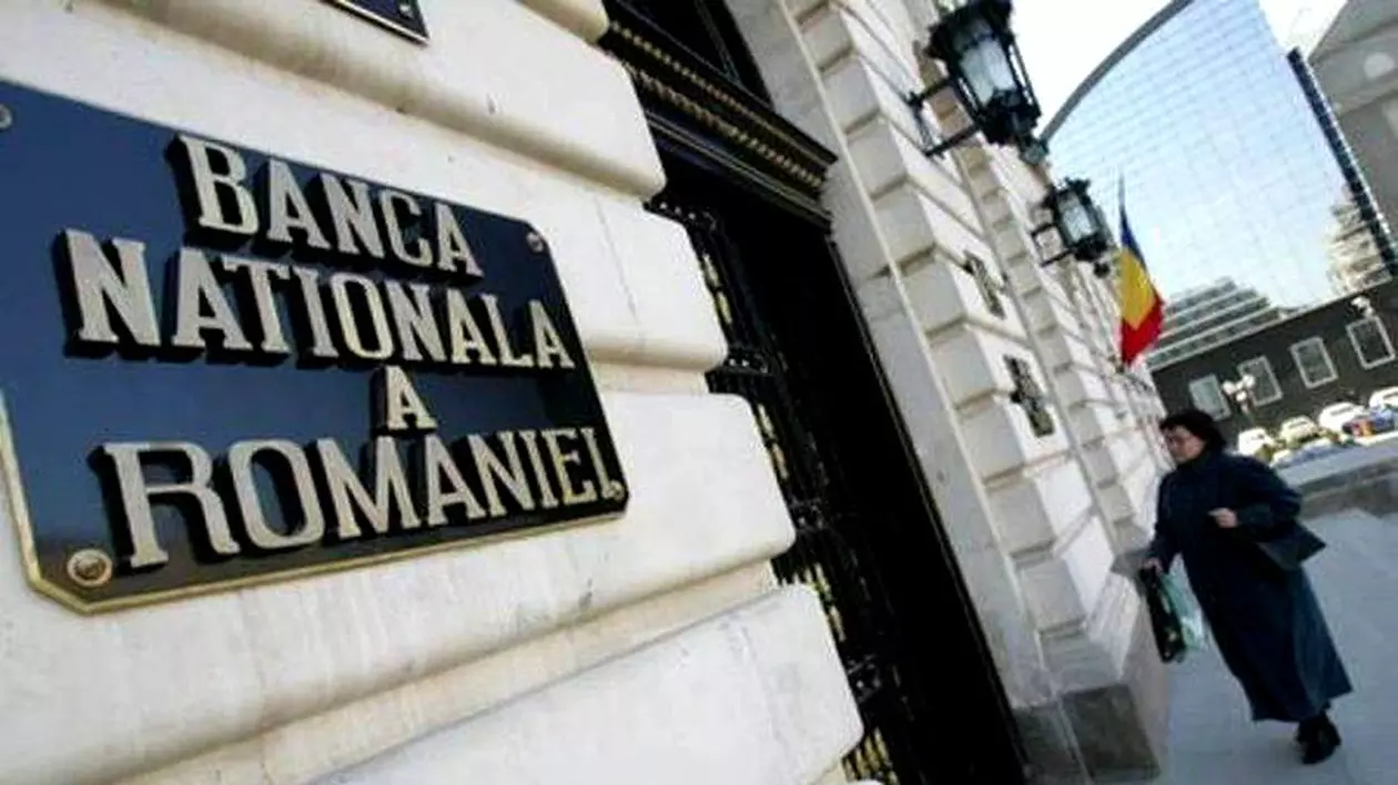BNR critică din nou măsurile Guvernului, lipsa investițiilor și performanțele slabe în atragerea de fonduri europene. Sediul BNR