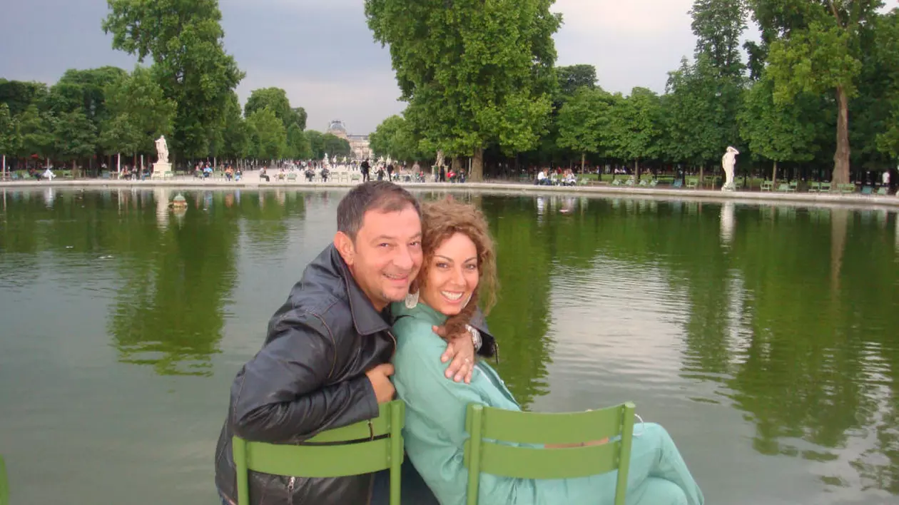 EXCLUSIV/De dragul copiilor, Bodo a cumpărat o casă la țară. Vrea să-i facă să uite de tabletă și de televizor