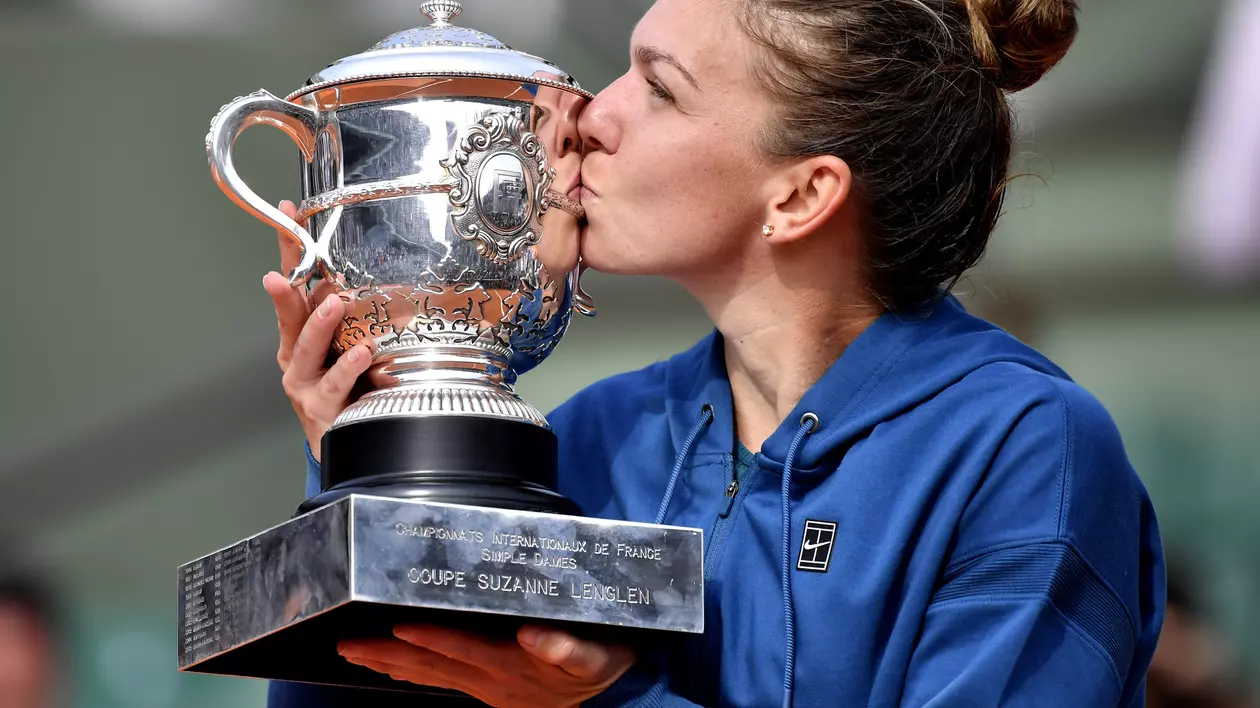 Nike exultă, după ce Simona Halep s-a impus la Roland Garros: ”Neînfricata Simona câştigă primul trofeu de Grand Slam al carierei pe zgura din Paris”.