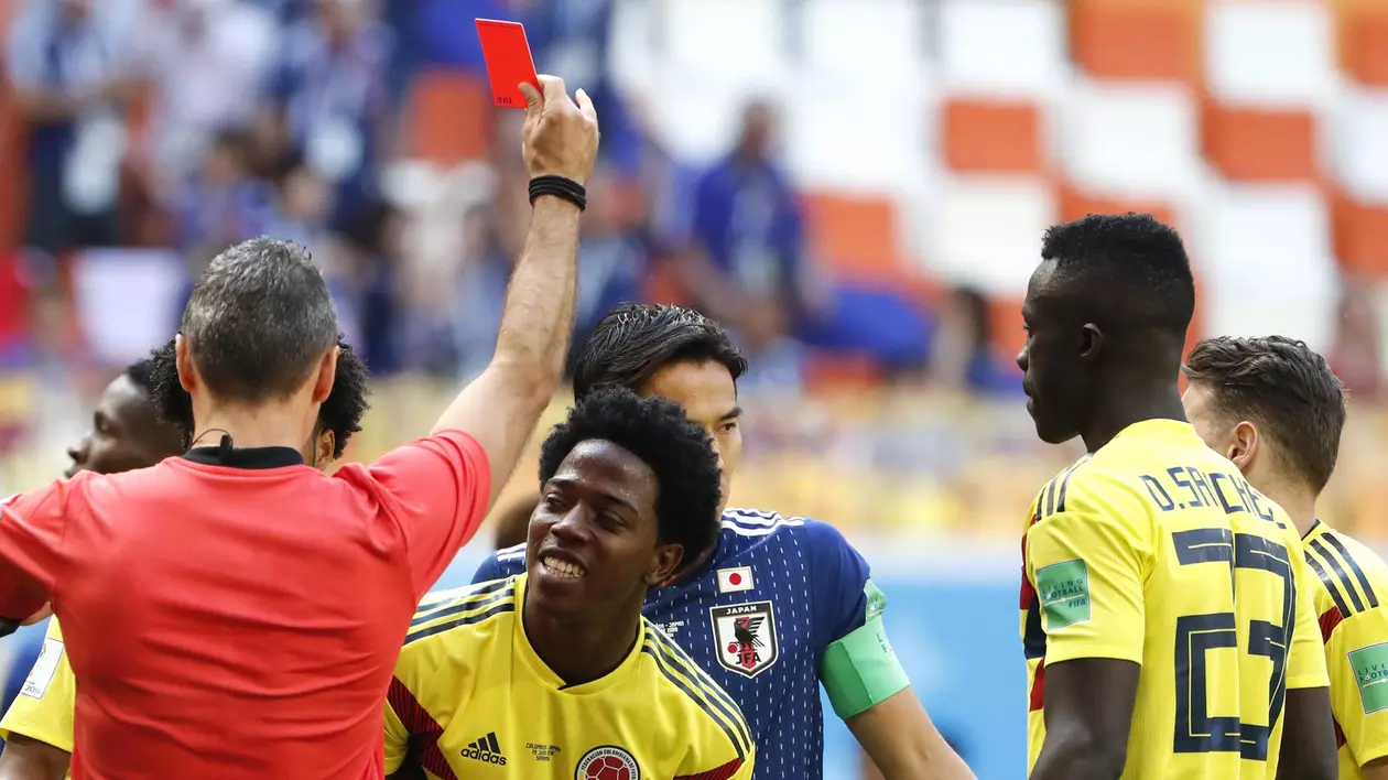 Columbianul Carlos Sanchez, primul cartonaș roșu la Campionatul Mondial de fotbal Rusia 2018