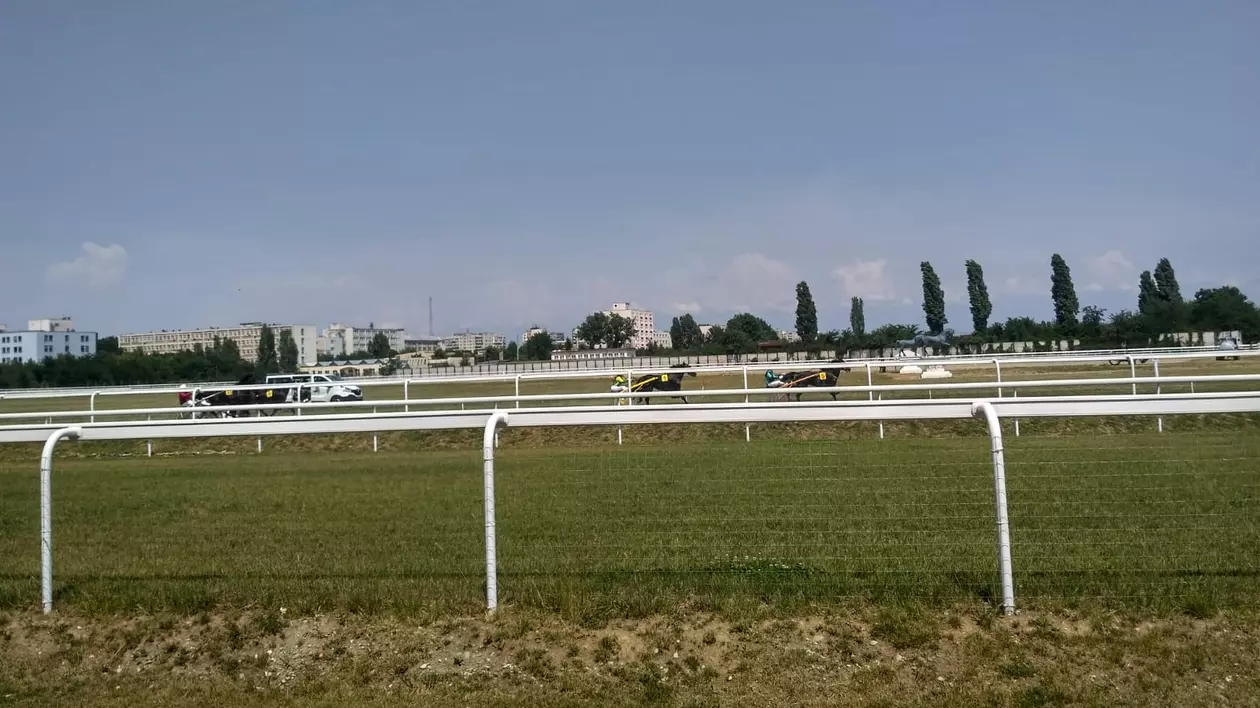 Hipodromul din Ploiești, în căutarea gloriei și a timpului pierdut