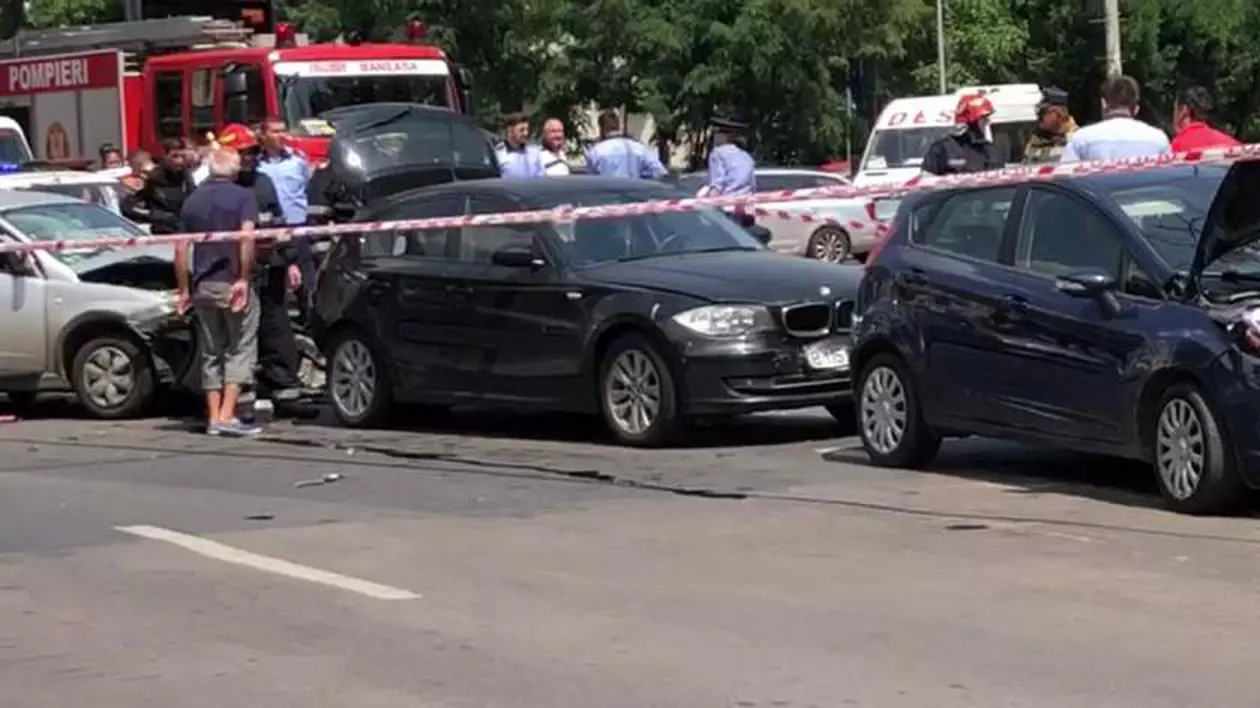Accident în cartierul Floreasca, provocat de un șofer urmărit de Poliție