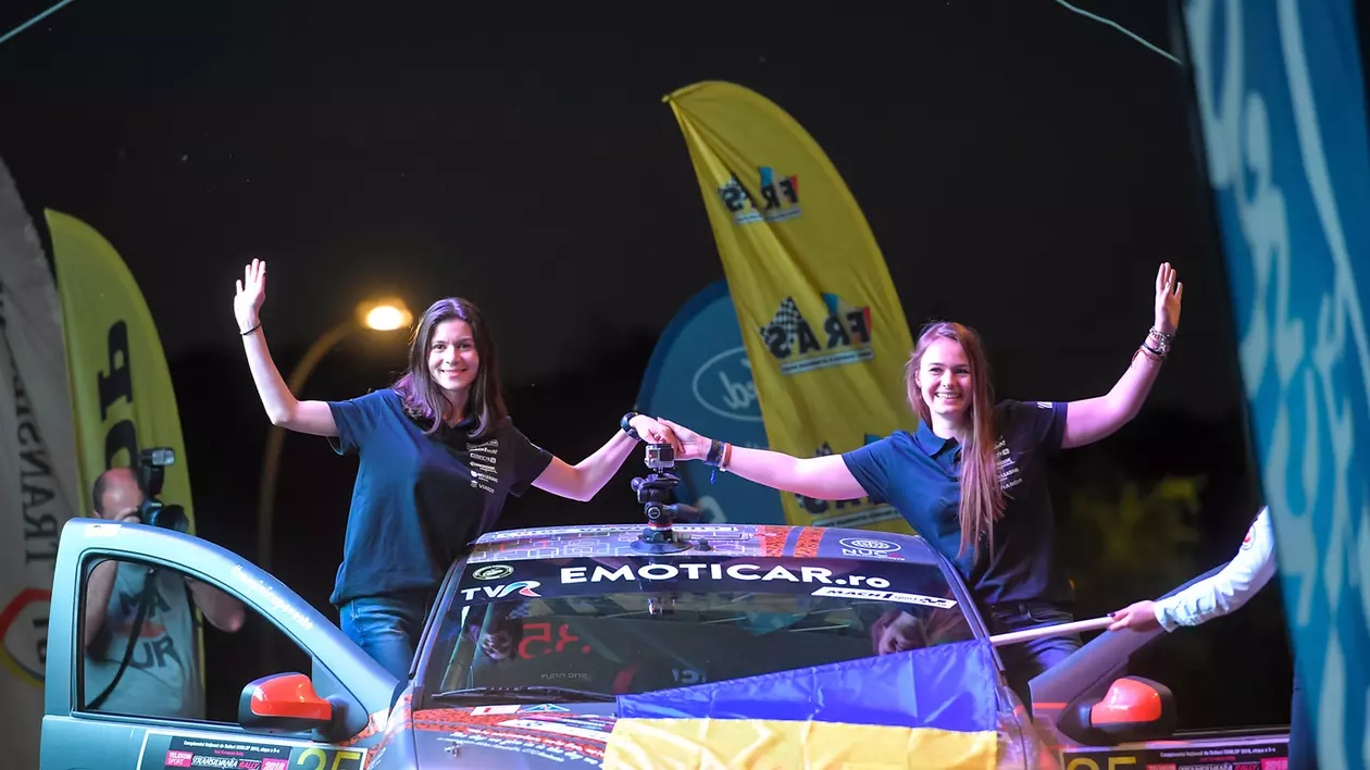 Primul echipaj feminin românesc din ultimii 50 de ani, la un raliu în afara ţării