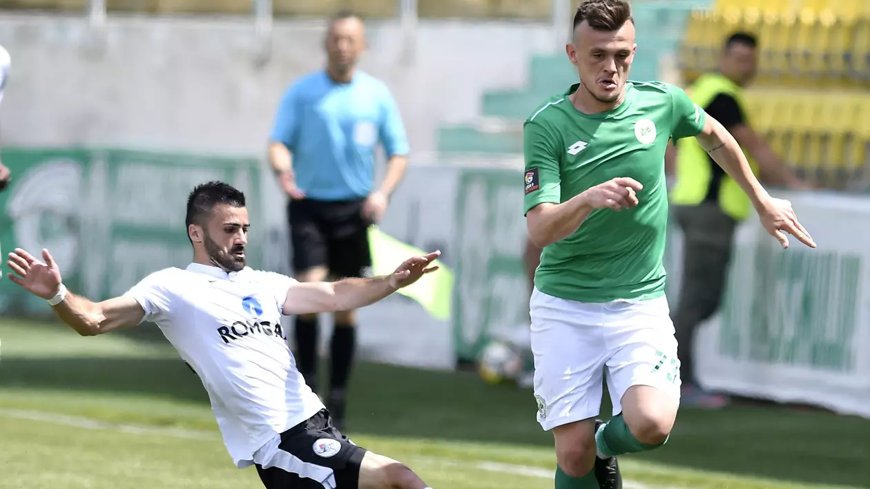 Liga 1 la fotbal, etapa 1. Gaz Metan Mediaș - Concordia Chiajna. Valentin Cretu și Andrei Marc (dreapta)