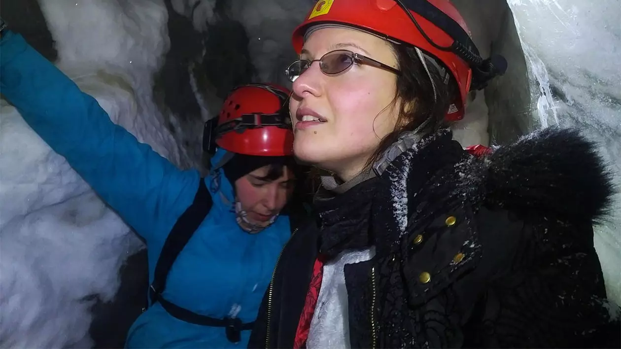 Irina Coșescu, prima nevăzătoare care a urcat pe un gheţar din Oceanul Arctic