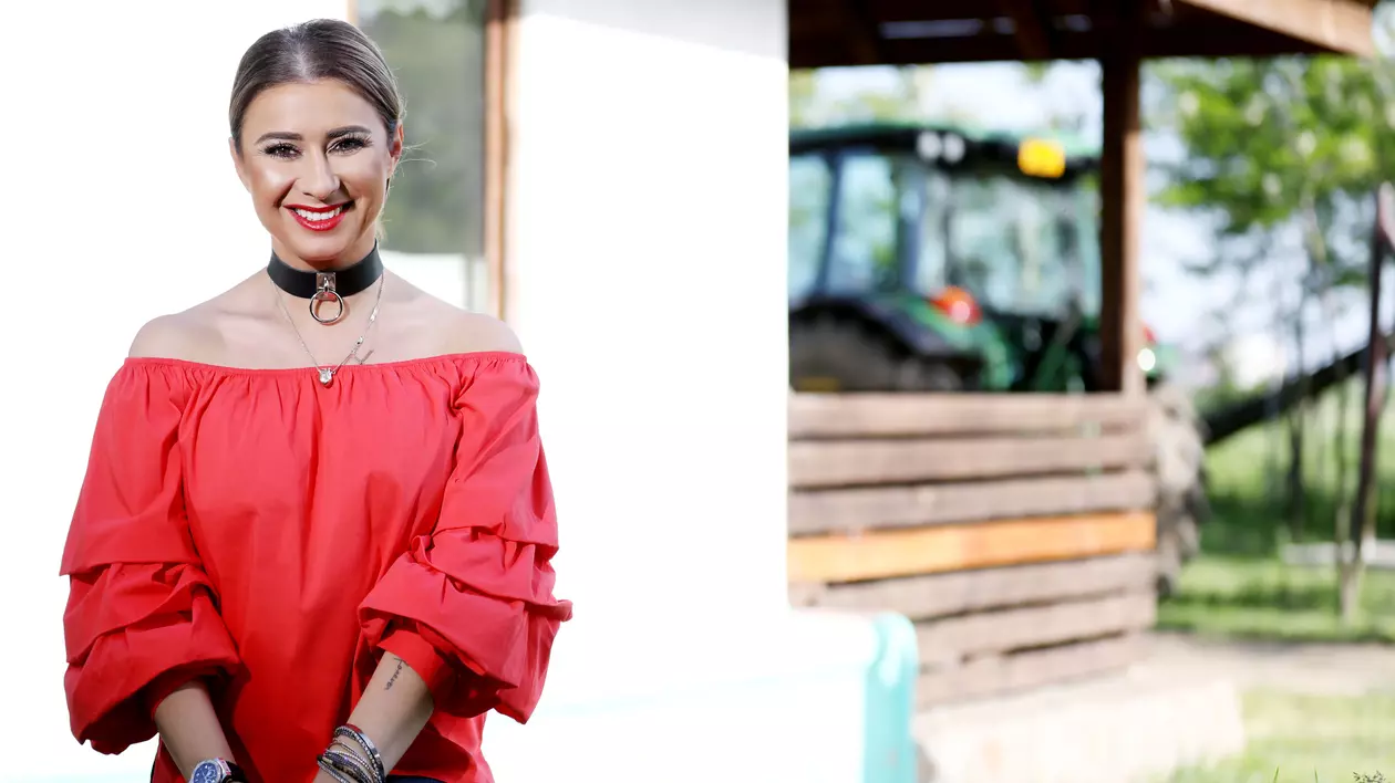Anamaria Prodan are ferma plină de porci, dar nu se teme de pestă