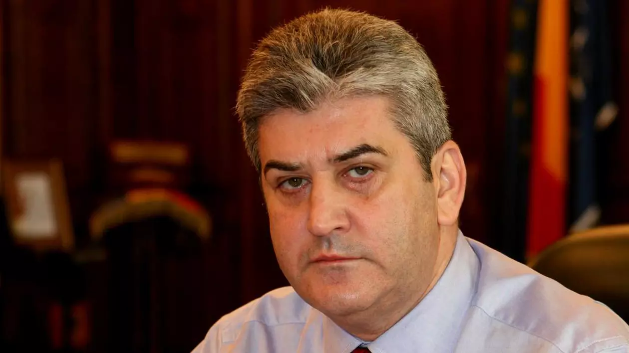 Cu ce medie a intrat la facultate fostul ministru Gabriel Oprea. Chiar a făcut dezvăluirea
