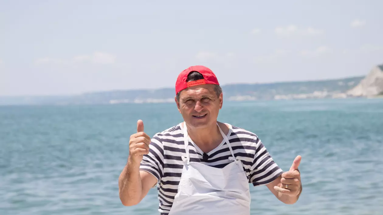 CRBL, Vica Blochina, Ionuț Ghenu și Andreea Tonciu, în ediția șapte a reality show-ului ”Poftiți la Nea Mărin”