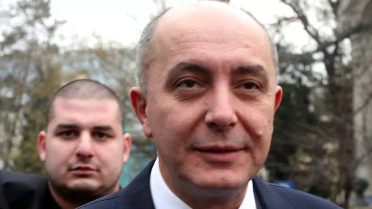 Puiu Popoviciu pierde 1,8 milioane de euro. Banii vor ajunge la Nadia Doina Dincă, fosta soție a omul de afaceri. O instanță a stabilit ca executorul fostei soții să facă toate demersurile pentru recuperarea unui credit de peste 1,8 milioane de euro.