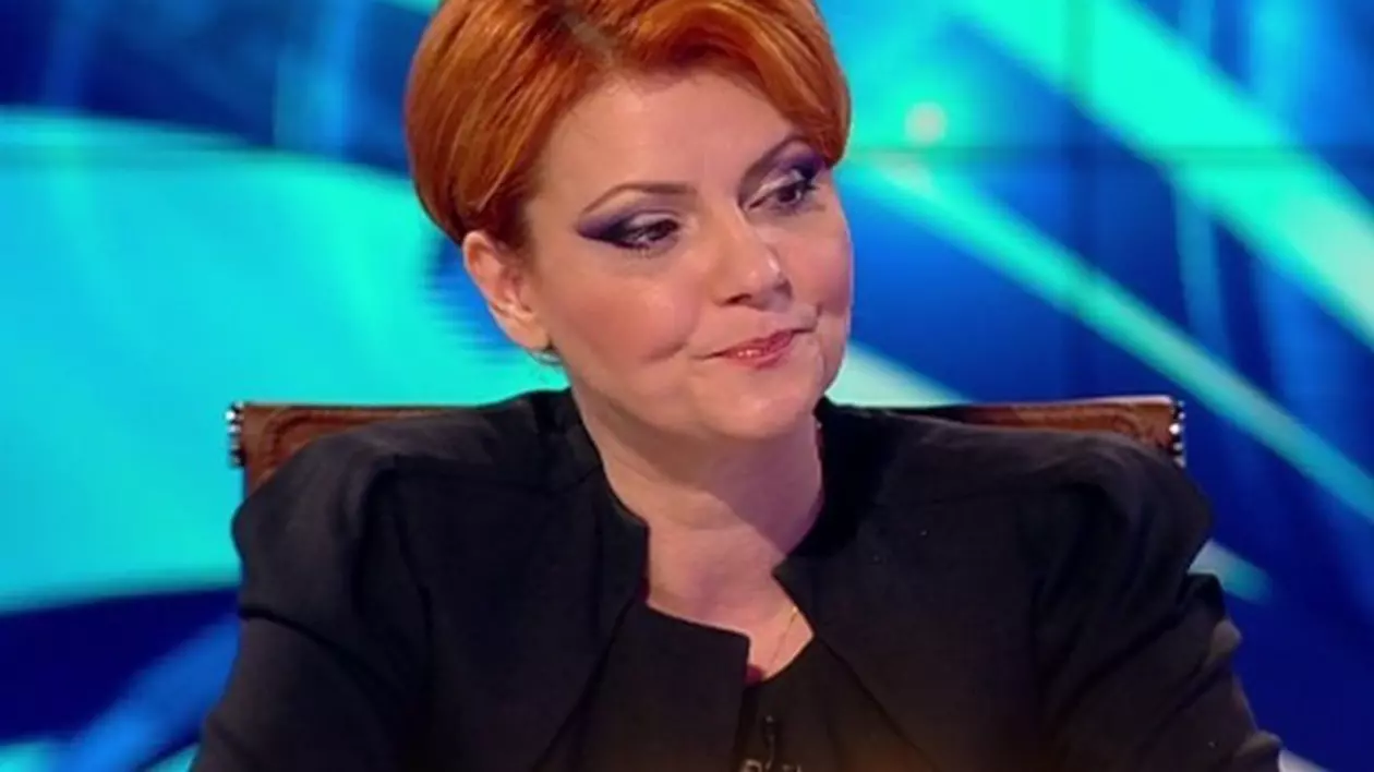 Lia Olguța Vasilescu și Mircea Drăghici merg la notar. Lia Olguța Vasilescu, în albastru și cu un laptop în față, stă îngandurată la o ședință de Guvern. Lia Olguța Vasilescu, în studioul Antenei 3. Imagine de arhivă