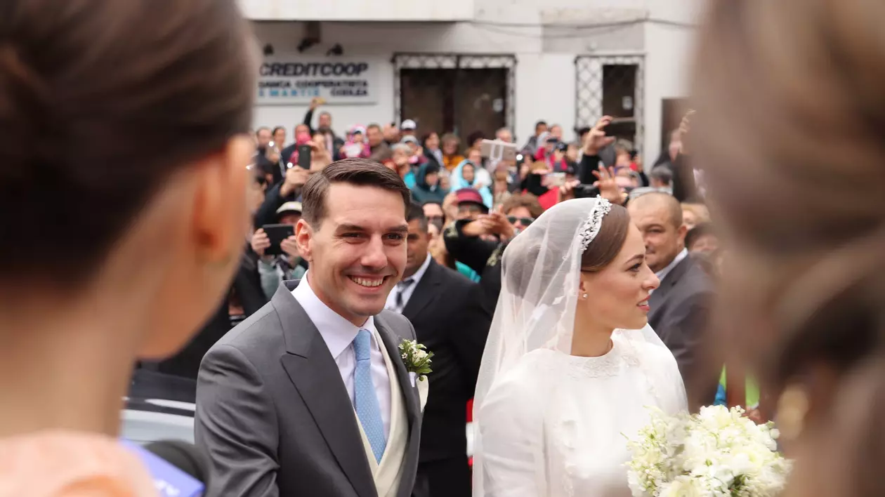 Ce a spus preotul care a oficiat slujba de cununie a principelul Nicolae. A făcut referire la mama sa, care nu a venit la nuntă | FOTO
