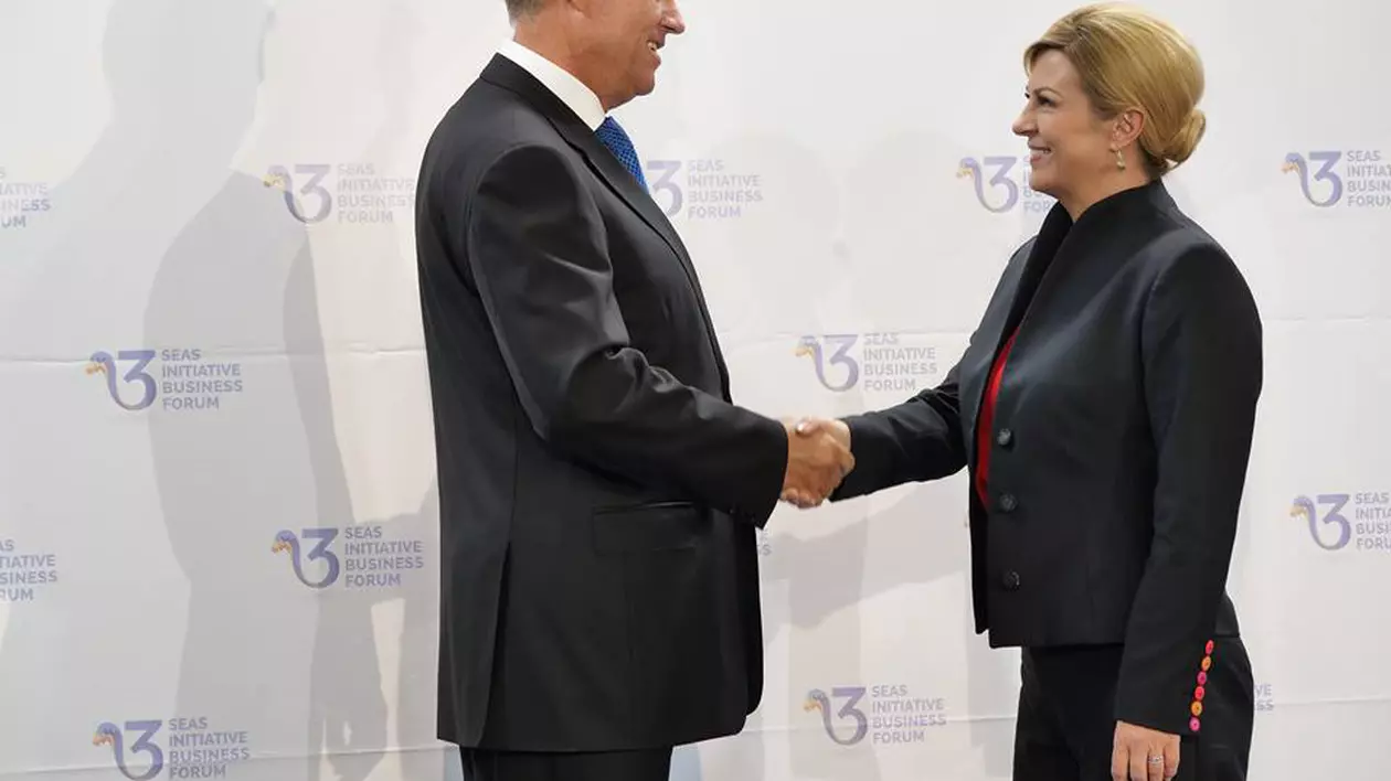 UPDATE/ A început Summit-ul Inițiativei celor Trei Mări, la București. Iohannis i-a primit pe oficiali