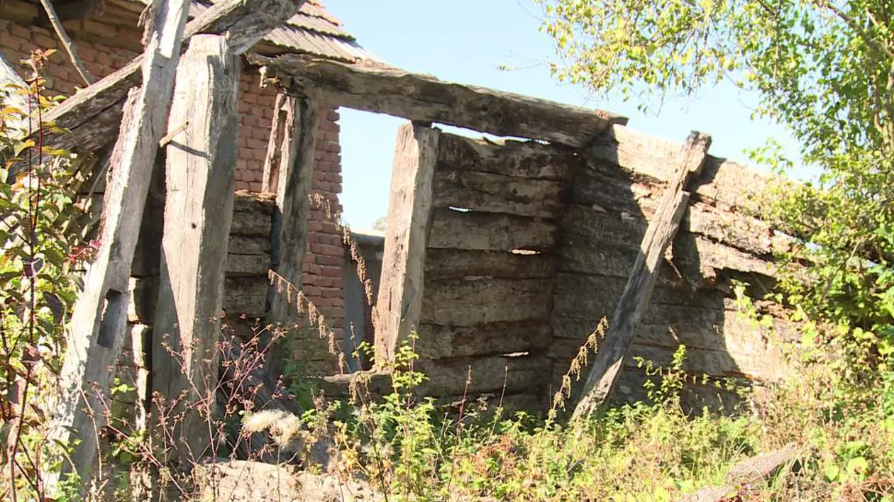 Imagine tristă în România, în Anul Centenar. Casa în care s-a născut și a copilărit marele sculptor Constantin Brâncuși s-a prăbușit! De ce nu a putut statul face nimic
