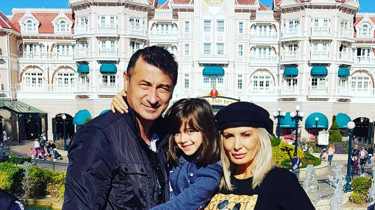 Daniela Györfi și-a dus fetița la Disneyland. “Am colindat Parisul, am fost și cu metroul. Am mers și la Luvru