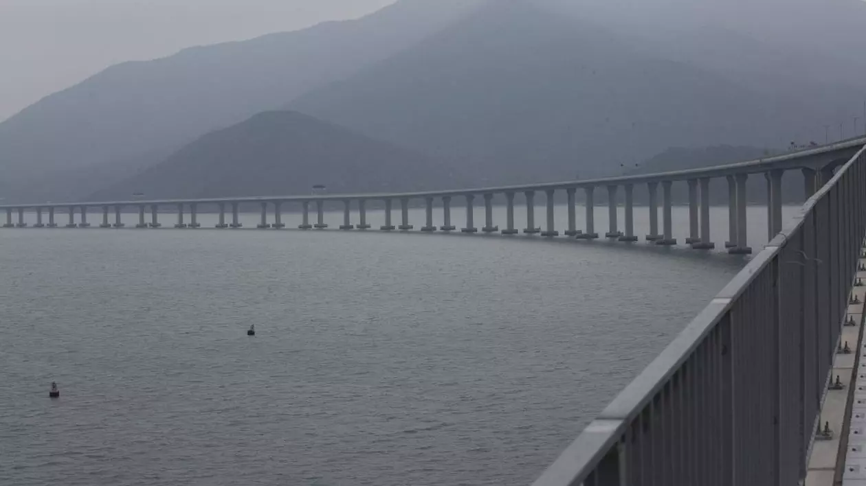 Când o să fie deschis cel mai mare pod maritim din lume