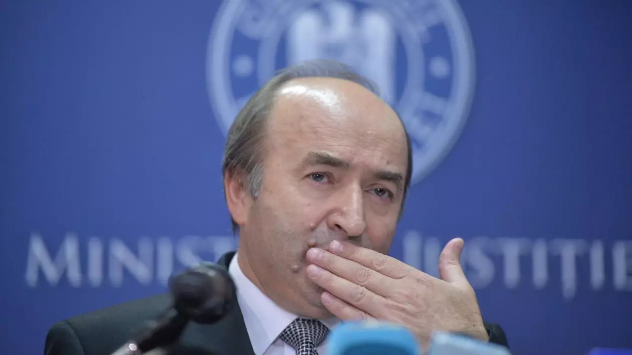 Replica lui Tudorel Toader pentru Liviu Dragnea