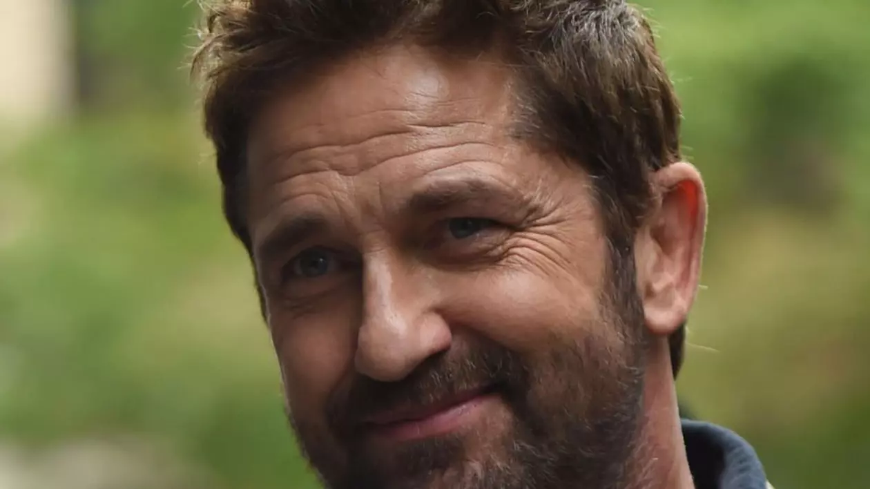 Gerard Butler a fost internat de urgență la o clinică privată