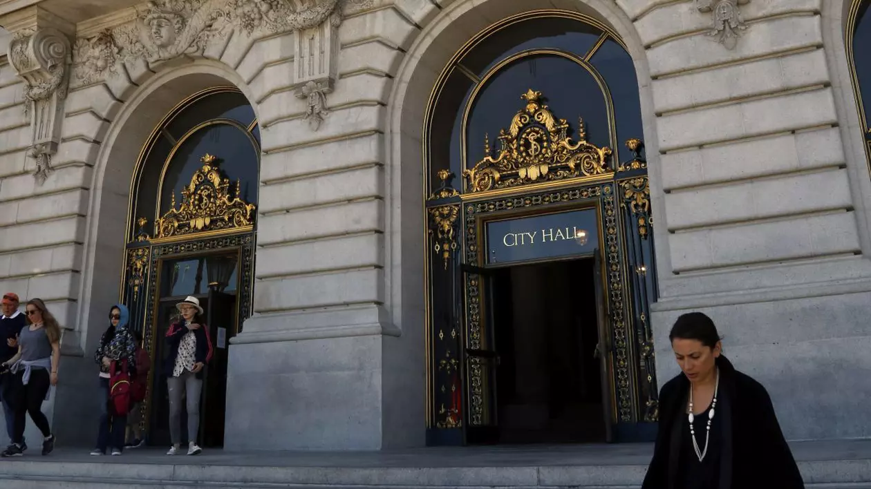 Steagul României va fi arborat pe sediul Primăriei din San Francisco
