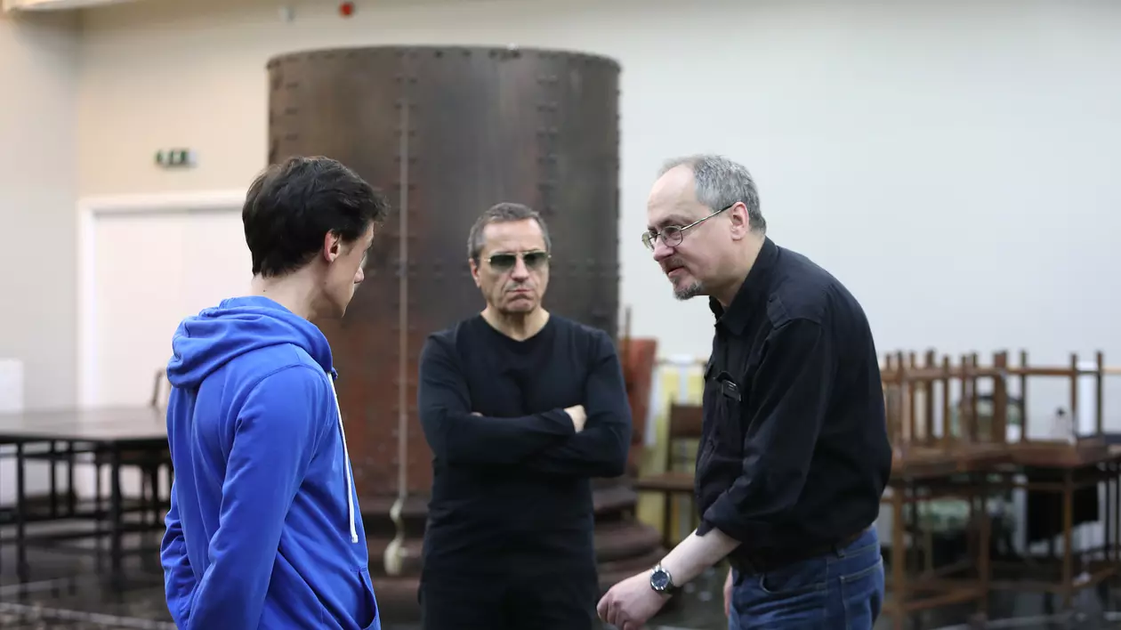 Vlad Logigan - Claudiu Bleont - Nae Caranfil_foto Florin Ghioca