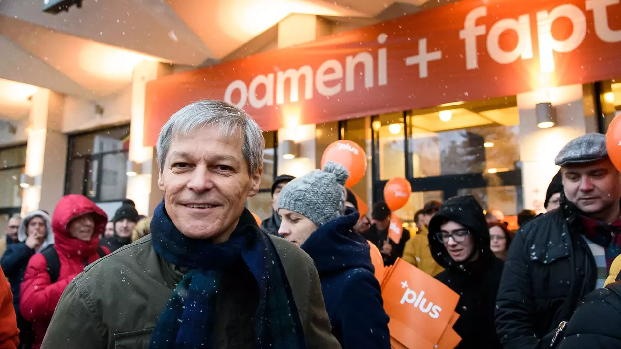FOTO. Dacian Cioloş anunţă noul său partid: "PLUS", înregistrat deja oficial. Fostul premier renunţă la Mişcarea România Împreună, blocată în instanţă