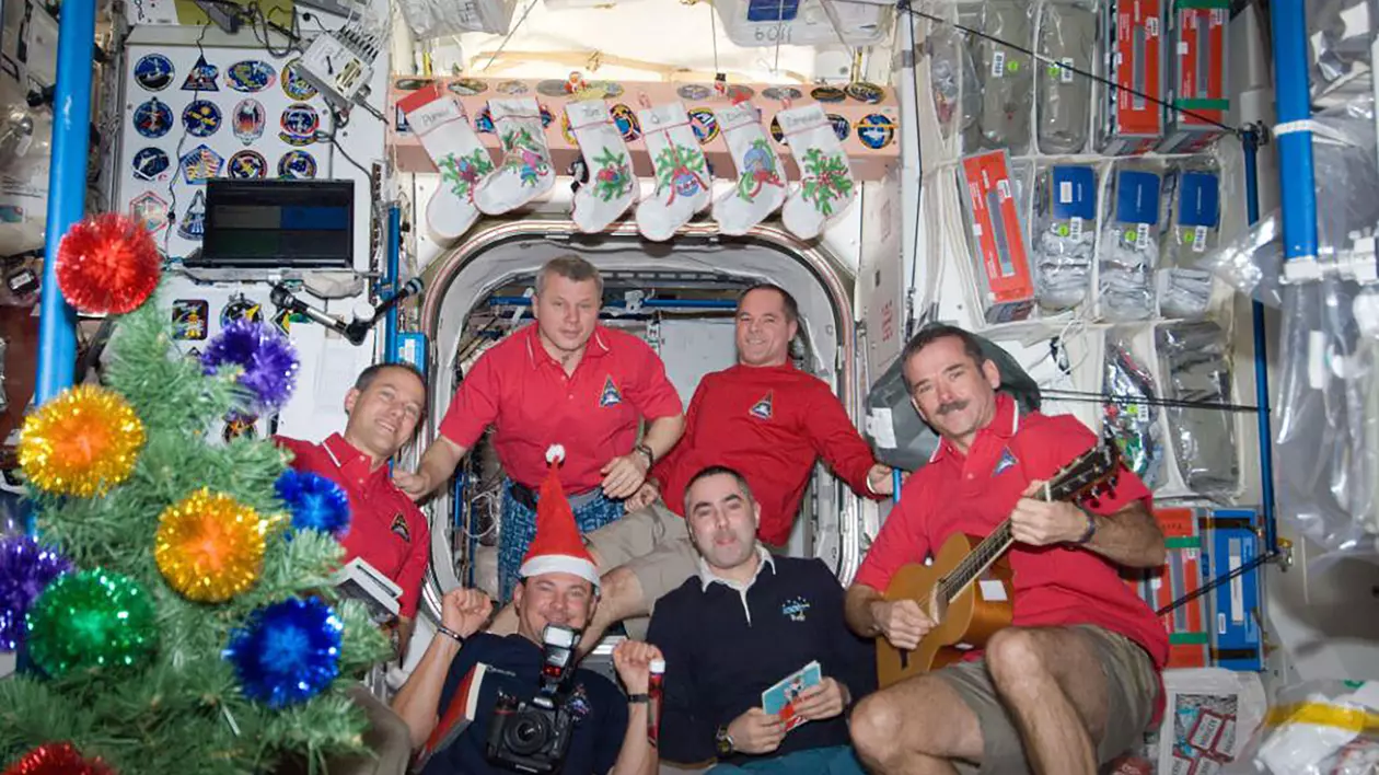 EXCLUSIV | Libertatea a întrebat, NASA a răspuns: Ce mănâncă de Crăciun astronauţii aflaţi în cosmos