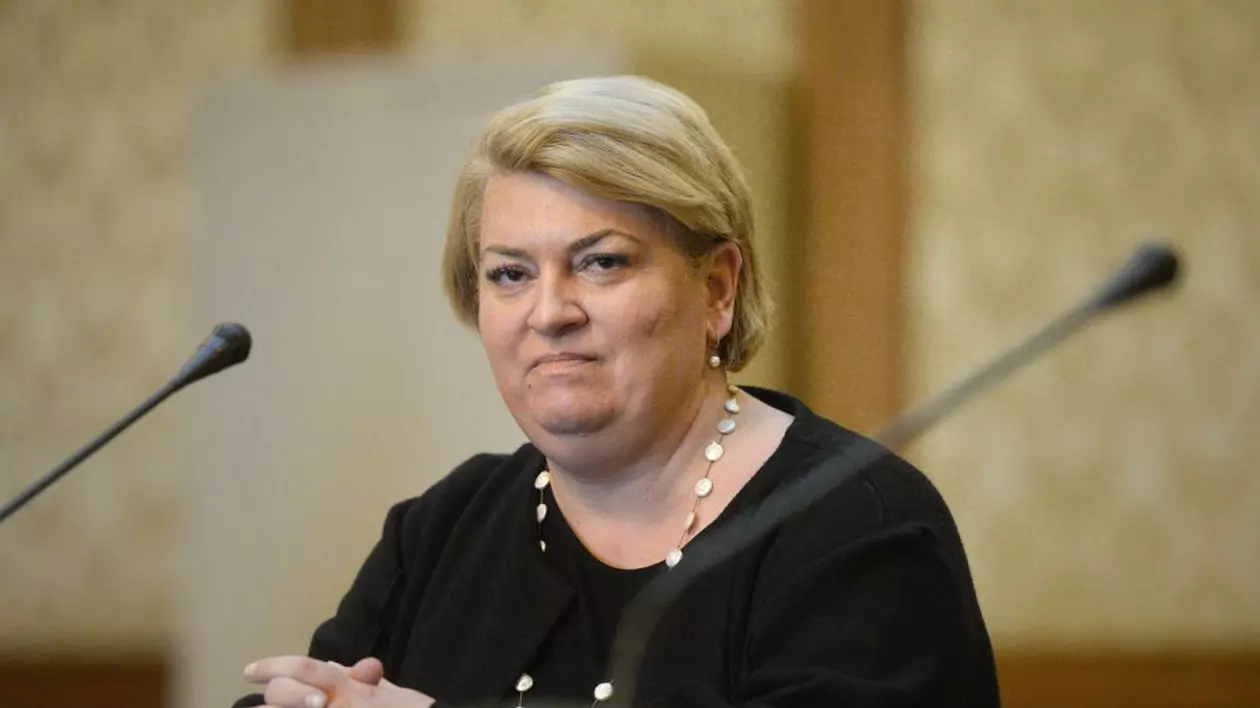 Doina Gradea, șefa TVR, spune despre show-ul de Revelion cu Vacanța Mare, în care sunt ironizate regulile anti-COVID, că a fost „o satiră” și că l-ar putea da în reluare