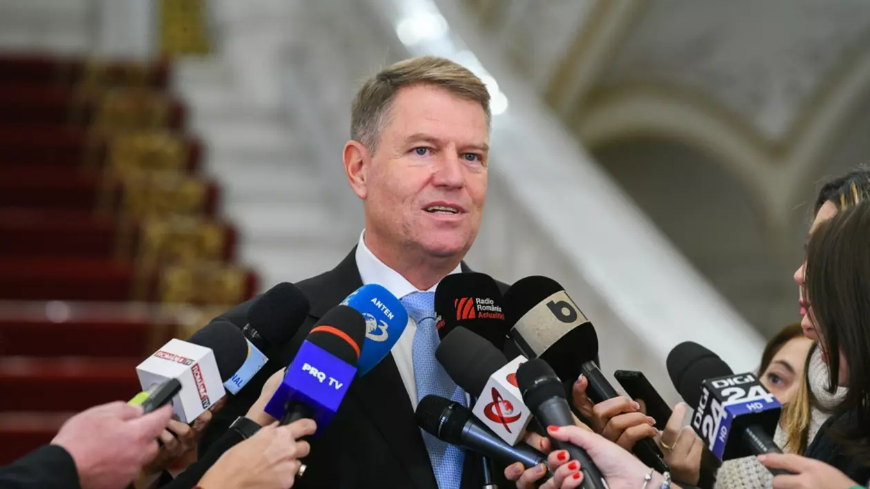 Klaus Iohannis a eliberat din funcţie mai mulți judecatori. Preşedintele Klaus Iohannis, oferind declarații de presă la Palatul Cotroceni