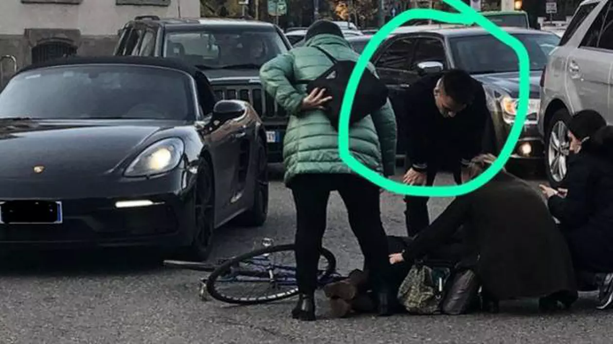 Lautaro Martinez a dat peste o biciclistă în centrul orașului Milano