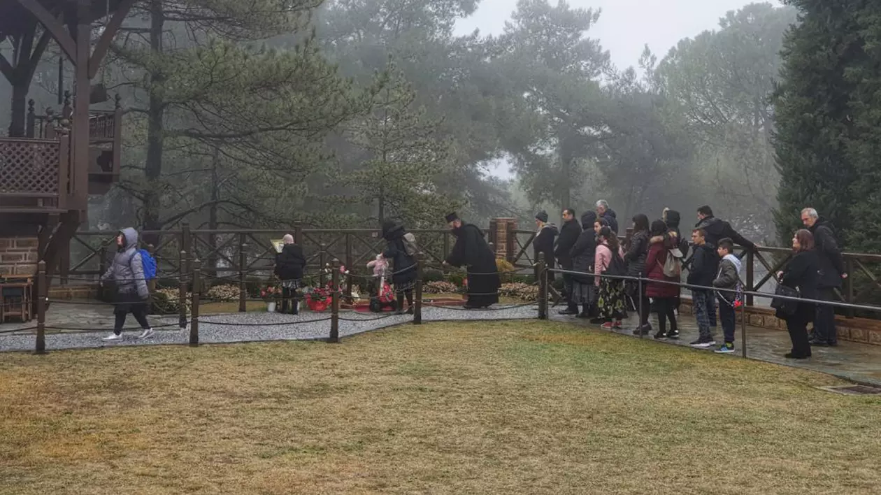 Al doilea Athos pentru români. Mănăstirea "Sfântul Ioan Evanghelistul" din Suroti, loc de pelerinaj pentru ortodocși