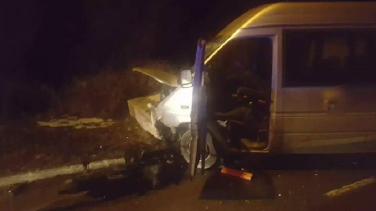 Accident grav la intrarea în Turnu – Măgurele. 9 persoane au fost rănite