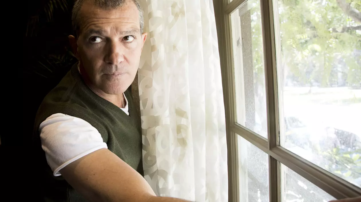 Antonio Banderas are de 10 ani procese pentru casa din Marbella