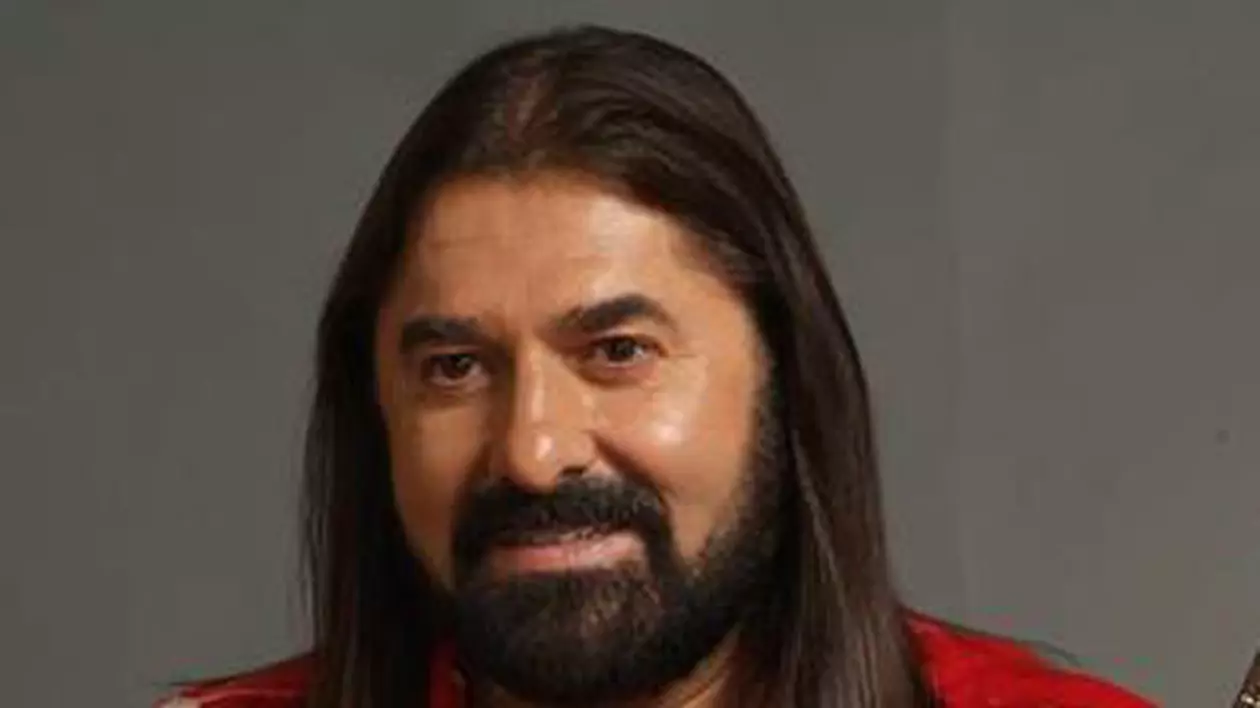 Gheorghe Gheorghiu a făcut parastasul de 9 zile pentru tatăl său | FOTO