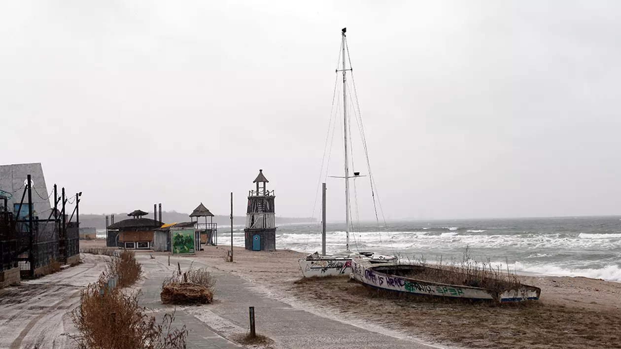 Fotoreportaj la malul mării:  Ce poți să faci iarna în Vama Veche?