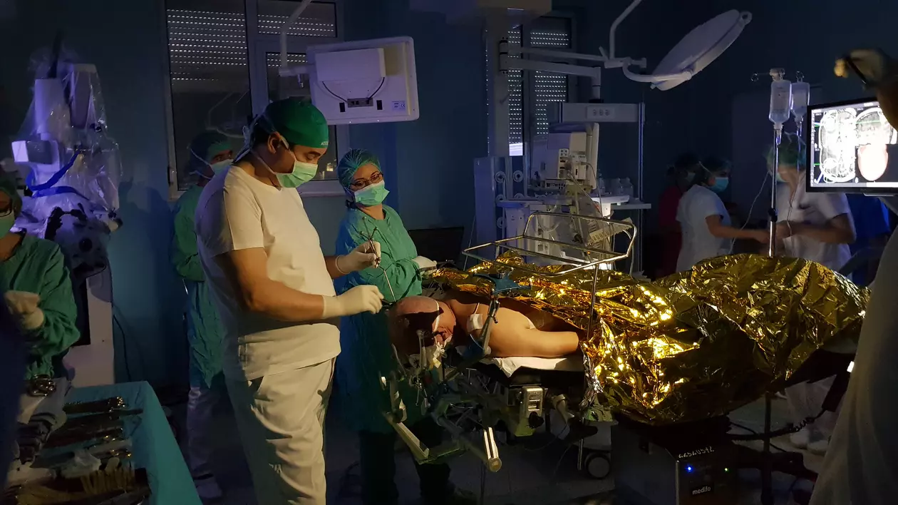 Operație pe creier cu aparatură de 1 milion de euro la Spitalul de Neurochirurgie din Iași