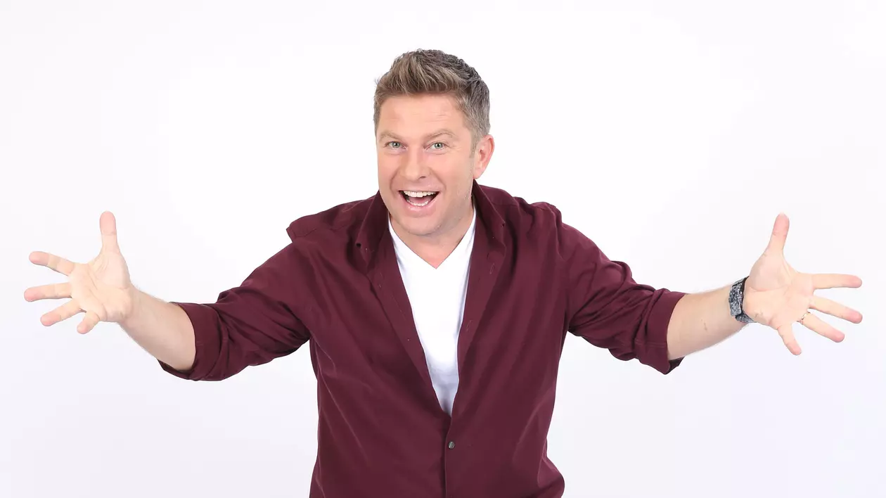 Pavel Bartoș și-a făcut "Vocea României junior" în familie. "Am acasă cel mai mare karaoke posibil"