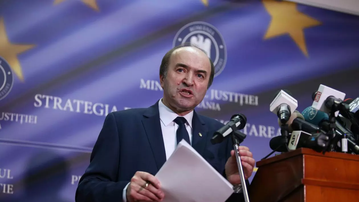 Tudorel Toader, noi precizări despre OUG privindu-i pe cei condamnați de completurile declarate nelegal constituite de CCR