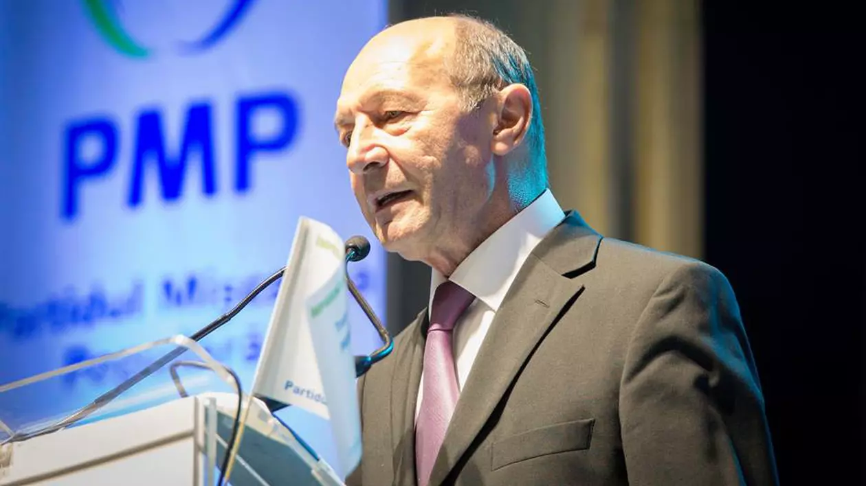 Avertismentul lui Băsescu către Putere, după tăierea bugetelor serviciilor: "Preşedintele va retrimite bugetul în Parlament, l-aţi înşelat!"