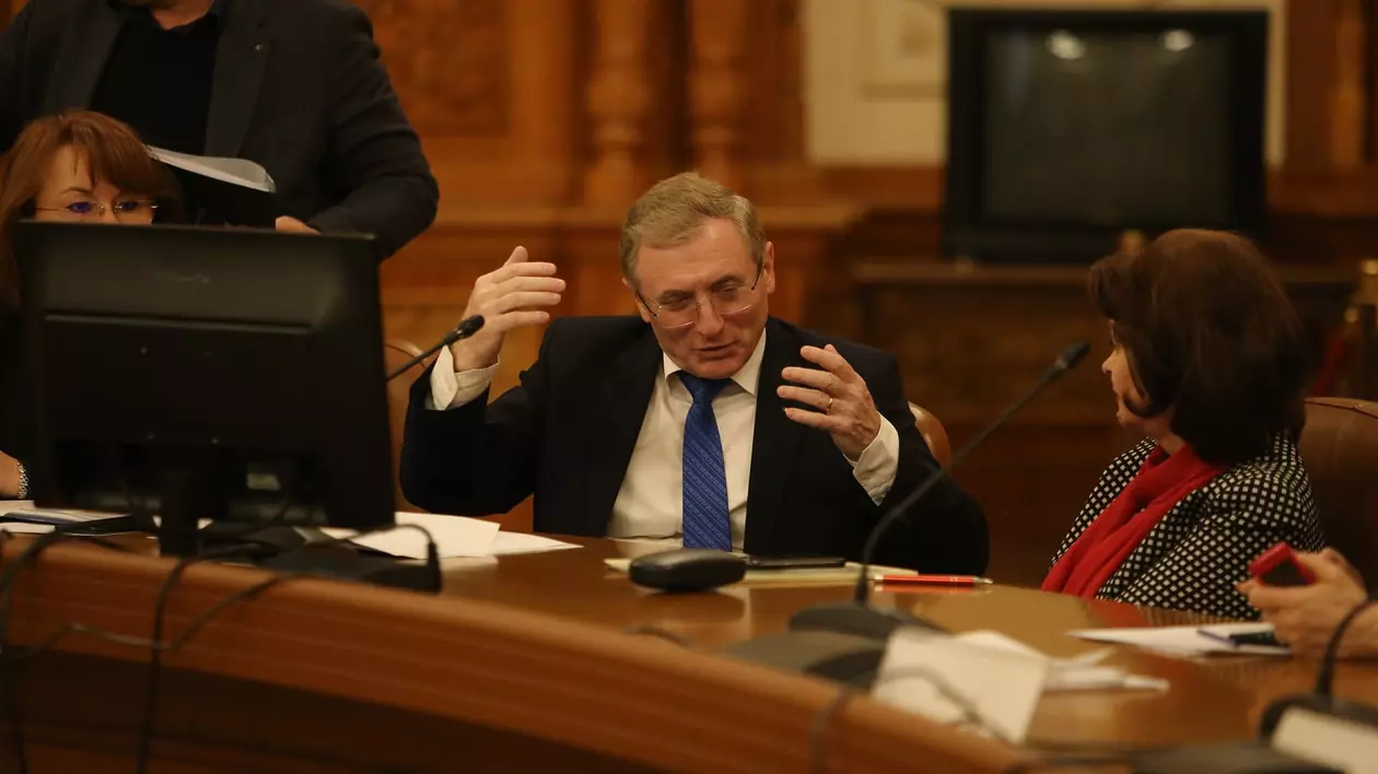 Augustin Lazar, Parlament