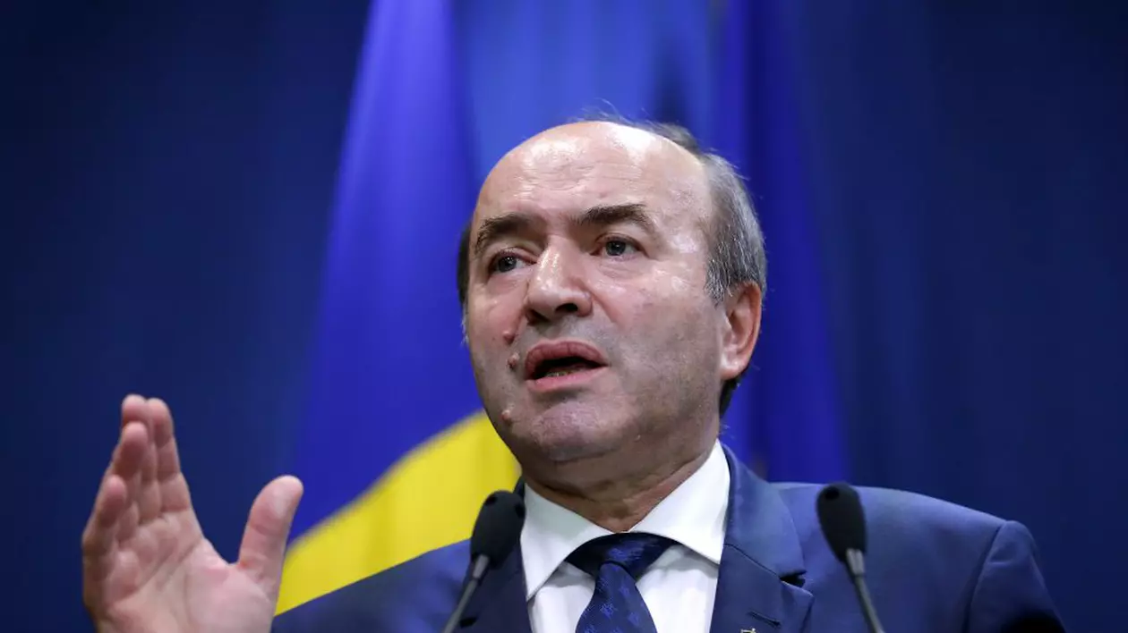 Tudorel Toader mesaj pe Facebook ”șters într-o oră”