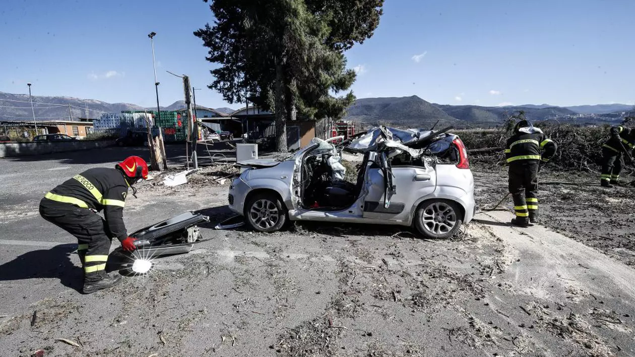 Român ucis de vânt în Italia. Rafalele violente au provocat patru victime