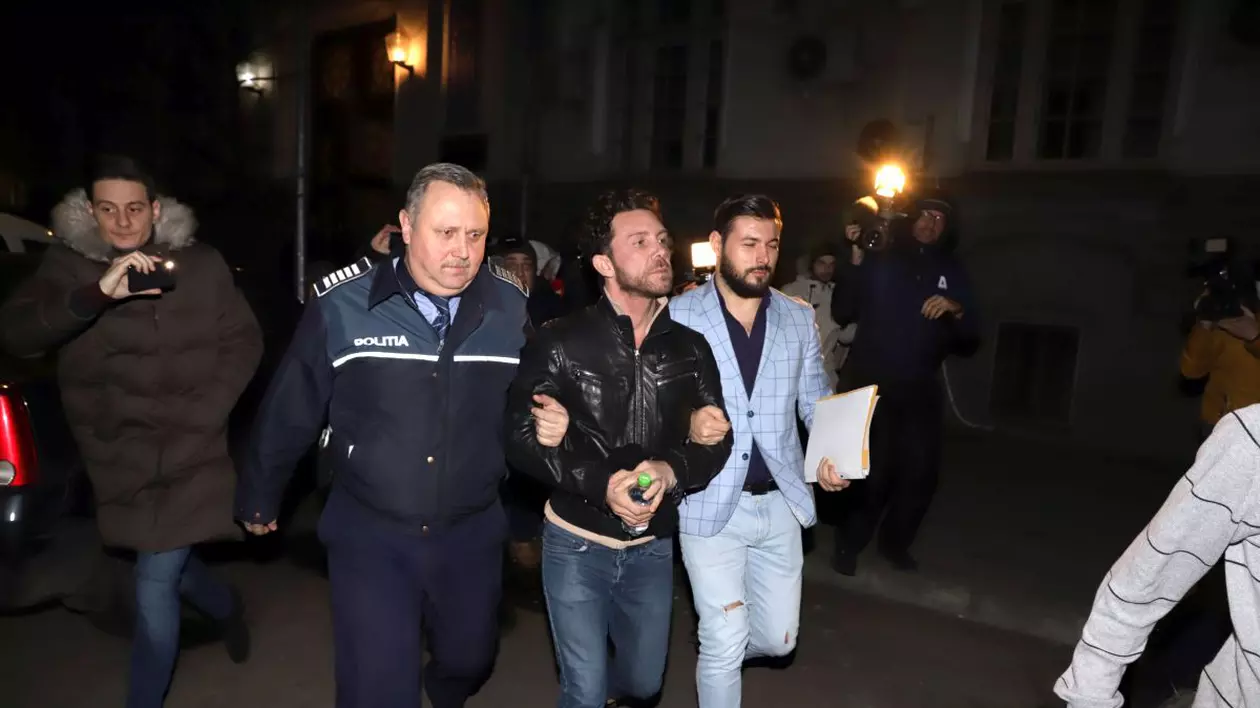 16 femei operate de falsul medic Matteo Politi, audiate de anchetatori