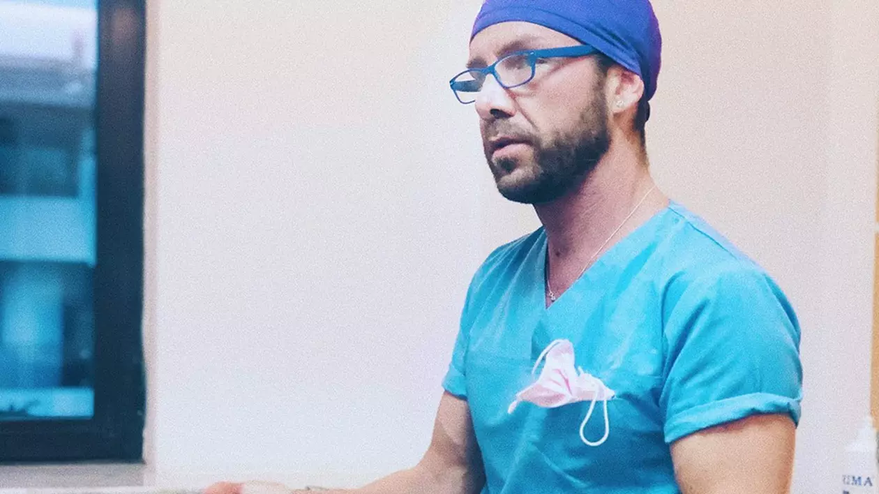 Matteo Politi avea o poliţă de malpraxis, din februarie 2018. Sorina Pintea: "Există clinici serioase care l-au refuzat, pentru că nu avea dosarul complet"