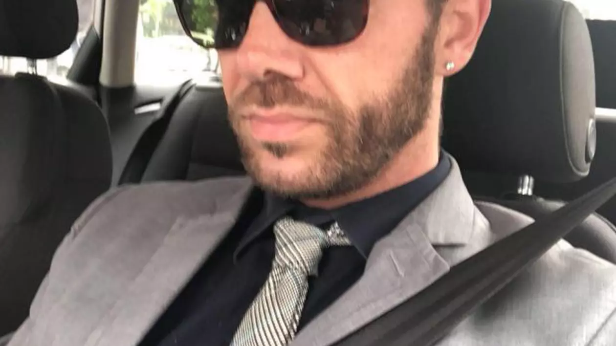 Matteo Politi, italianul cu opt clase, a lucrat ca medic plastician în mai multe clinci din Capitală