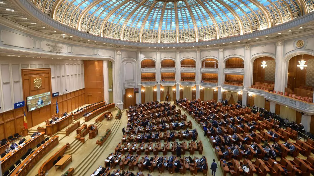 Săptămână tensionată în Parlament. Opoziţia depune moţiunea de cenzură. Ce şanse sunt să pice Guvernul Dăncilă, ce calcule îşi fac partidele şi cum se poziţionează PSD