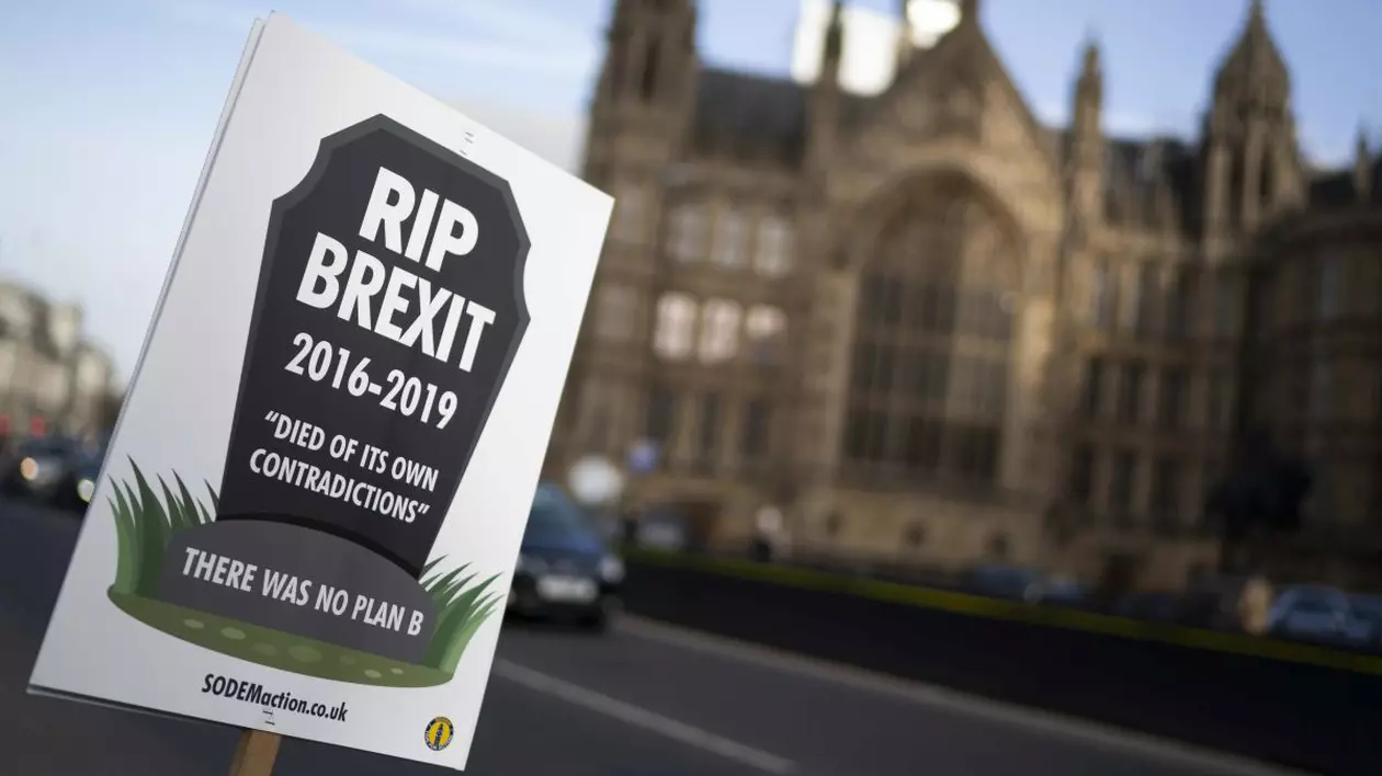 UPDATE / Acordul revizuit pentru Brexit, propus de Theresa May, a fost respins de Parlamentul britanic! Ce urmează acum