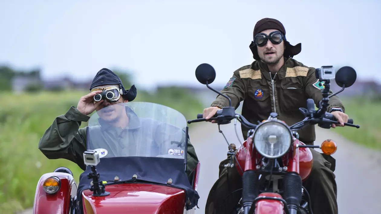 Dani Oțil și Răzvan Simon, ambasadorii unui festival dedicat rockerilor motocicliști care va fi ținut acasă la ei!