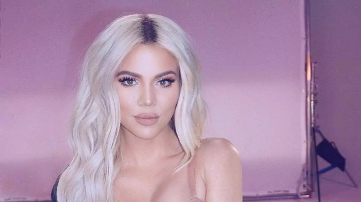 Cum s-a revanșat Khloe Kardashian față de tânăra care trenbuia să muncească ore extra pentru a-și cumpăra blugi de la firma ei