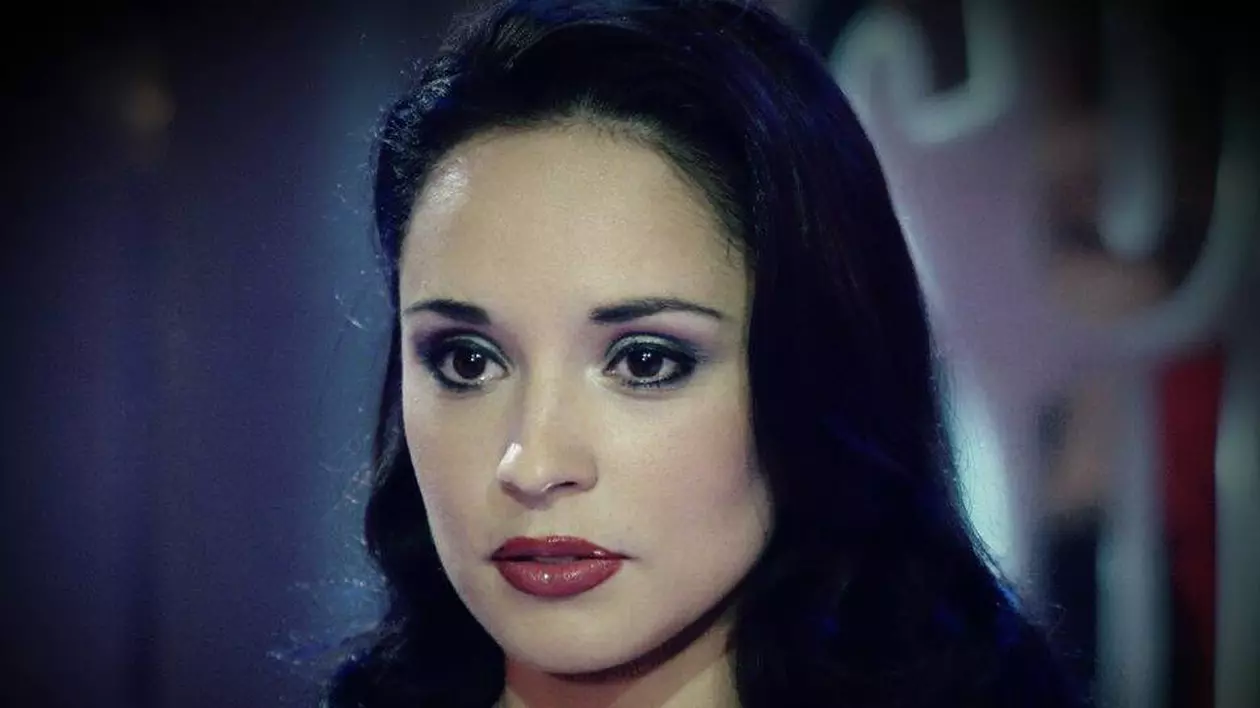Cum a ajuns Andreea Marin la "Surprize, surprize". "O văzuse într-un jurnal, i-a plăcut și a cerut mai multe informații despre ea"