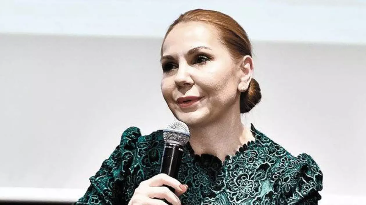 Fostul soț al creatoarei de modă Natalia vasiliev s-a sinucis. S-a spânzurat cu o frânghie de baliustrada unei scări