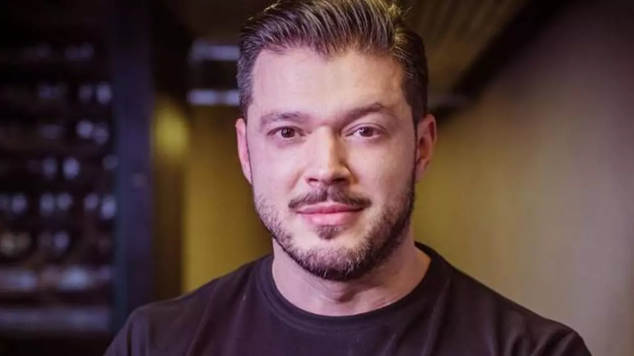 Ce a pățit Victor Slav acasă la mama sa. "Un fleac, m-a ciuruit!"
